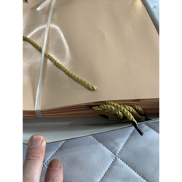 Elite Baggage 12 Large Gift Bags 43x32x14cm  Luxury Large Bags with Handles - Picture 9 of 11